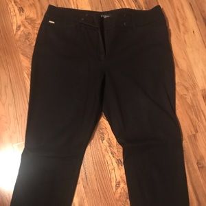 White House Black Market Black Crop Leg Pants